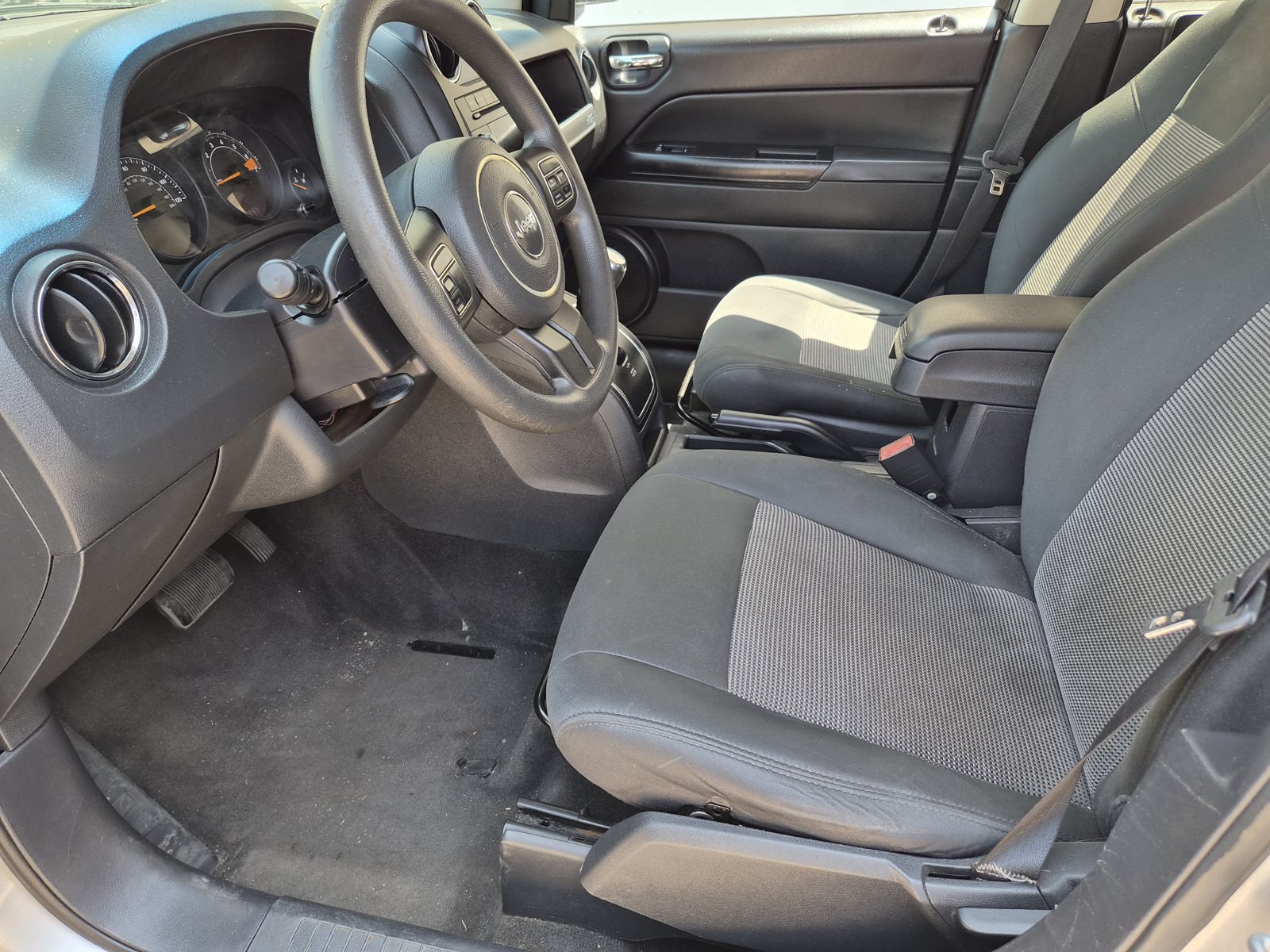 Used 2014 Jeep Compass Sport w/ Power Value Group FWD image 11