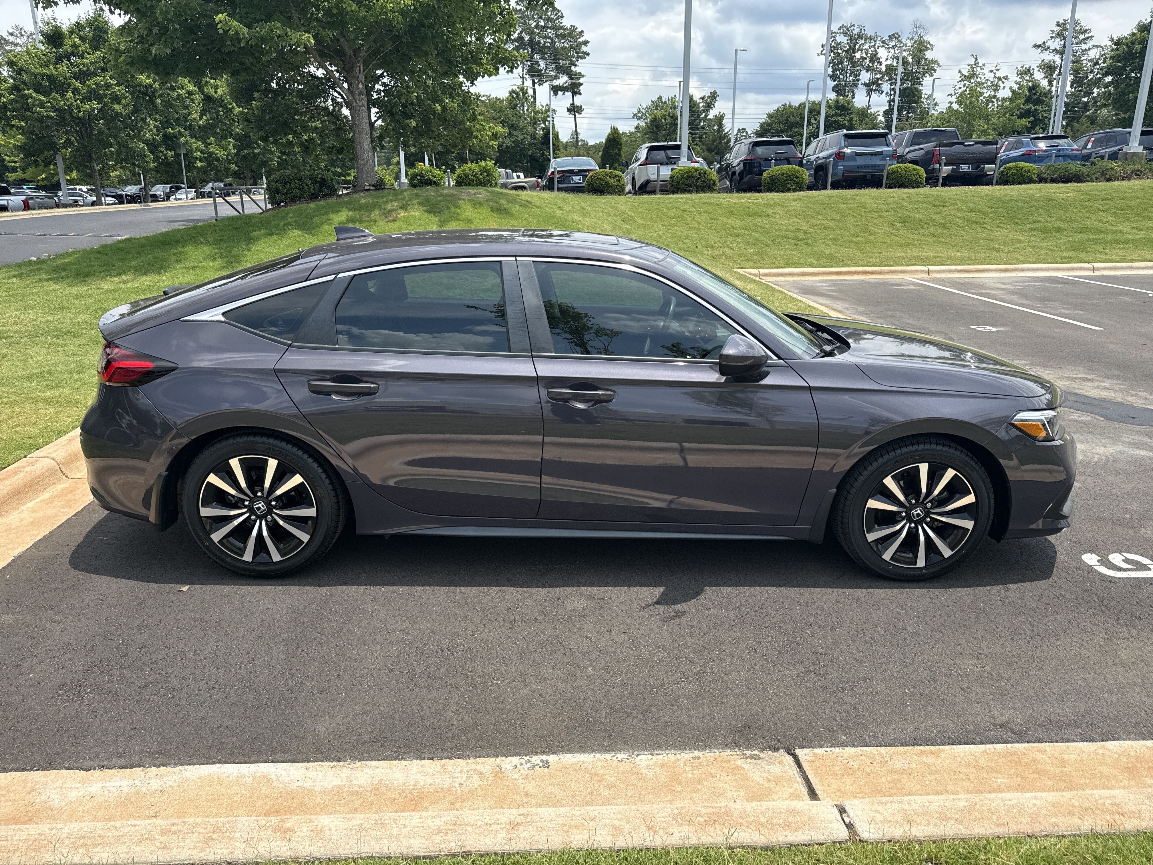 Used 2024 Honda Civic EX-L image 11