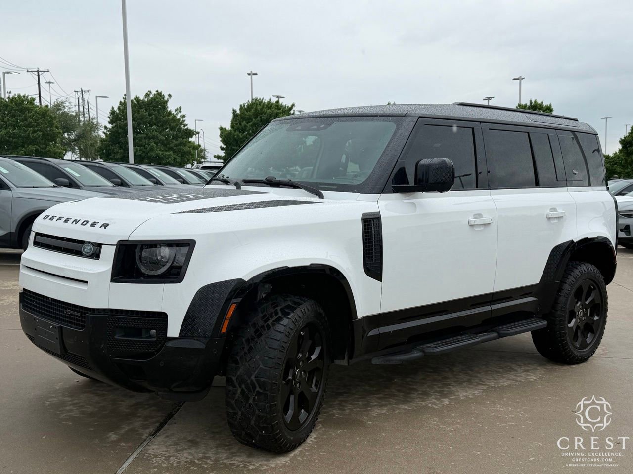 Used 2023 Land Rover Defender 110 X-Dynamic SE AWD/4WD image 4