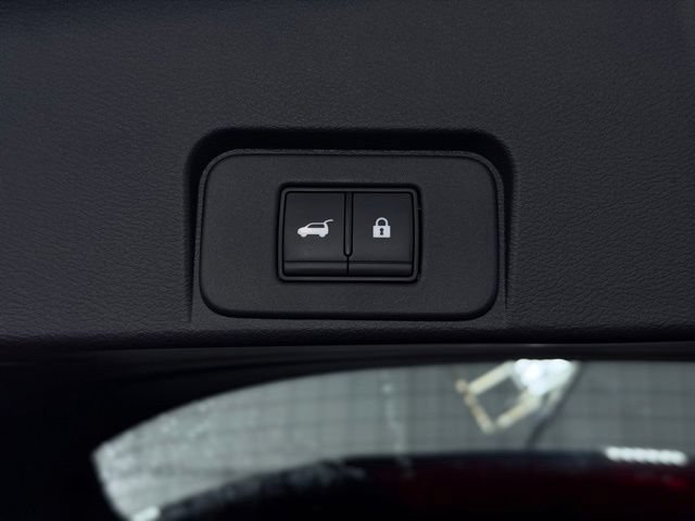 Used 2023 Nissan Rogue Platinum w/ Platinum Premium Package AWD/4WD image 14