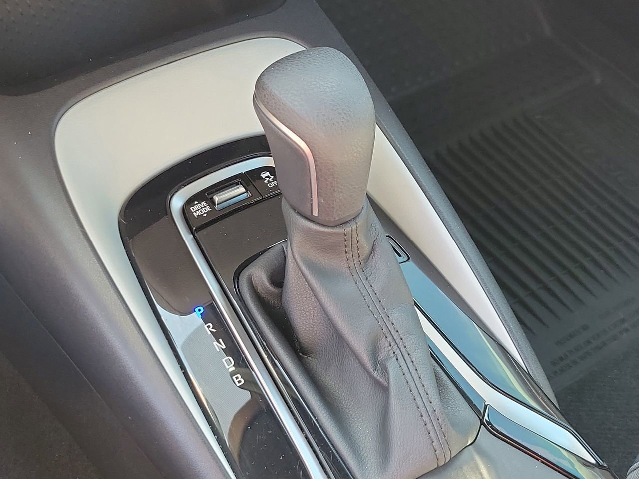 Used 2023 Toyota Corolla SE image 27