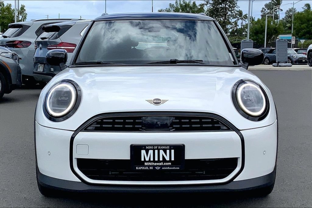 Used 2026 MINI Cooper 2-Door Hardtop FWD image 3