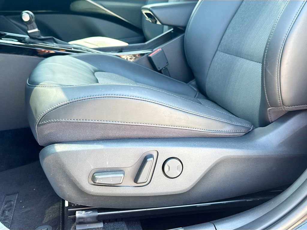 Certified 2024 Kia Niro EX FWD image 22
