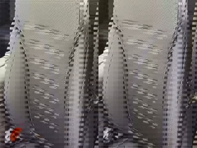 Certified 2025 Mercedes-Benz GLC 300 4MATIC image 40