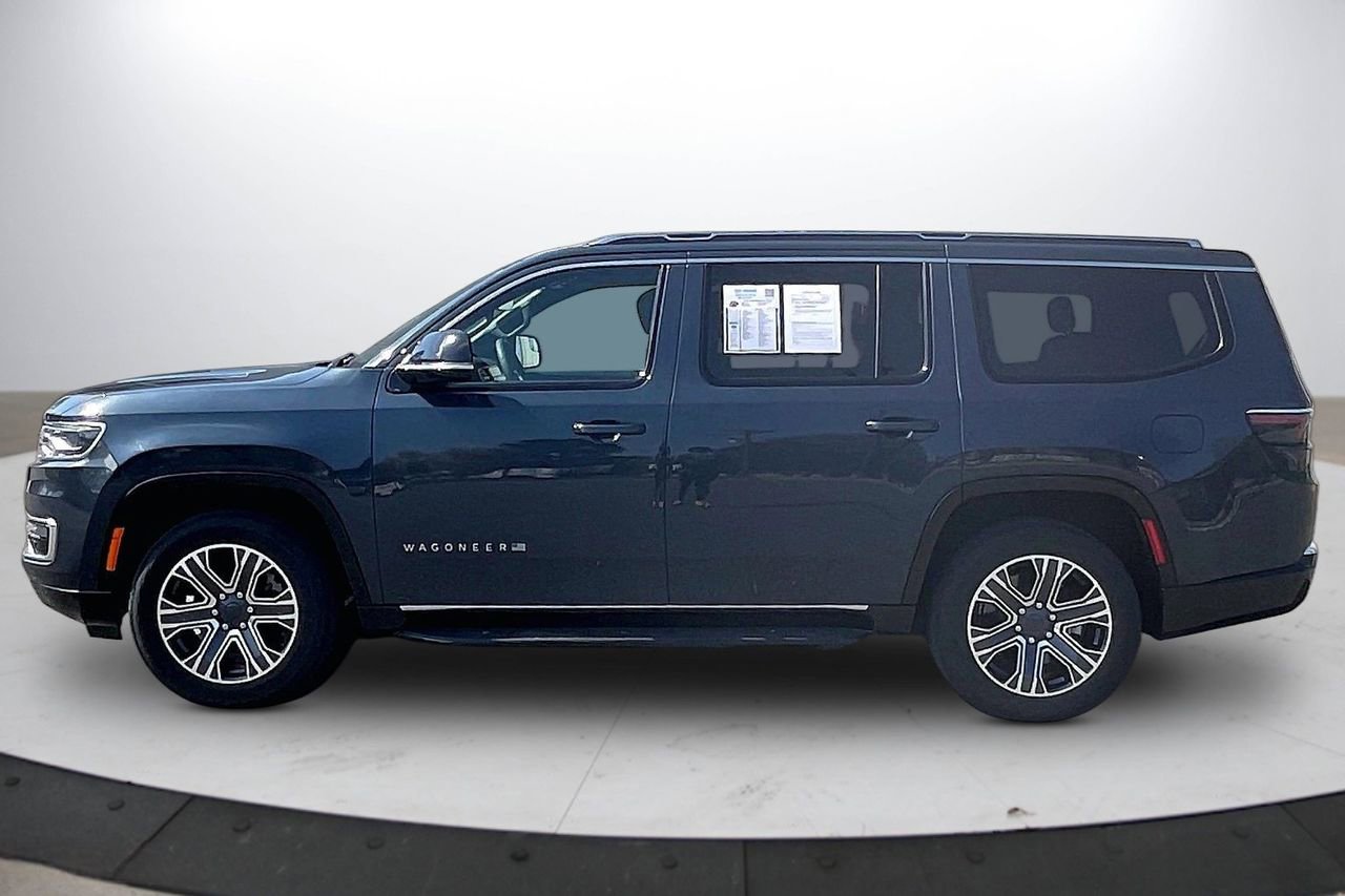 Used 2023 Jeep Wagoneer 4WD w/ Premium Group I image 6