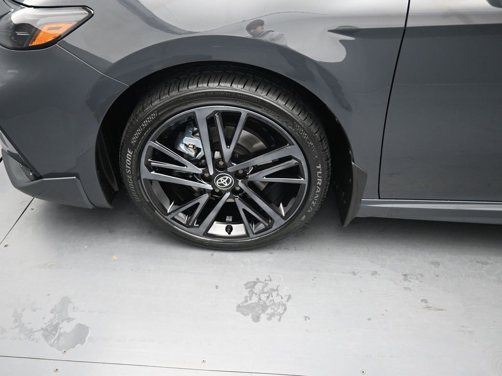 Used 2025 Toyota Camry XSE image 14