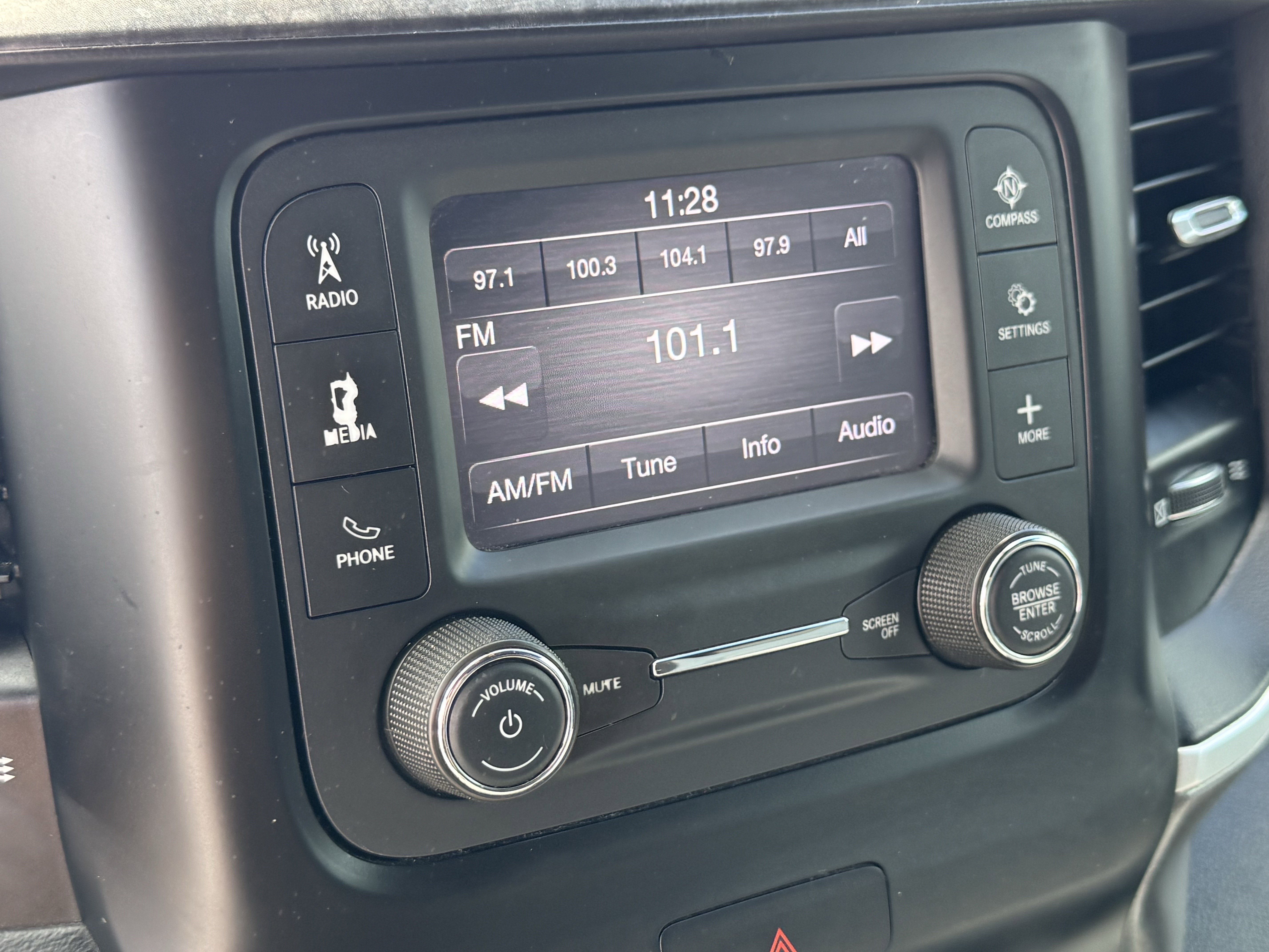 Used 2021 RAM 1500 Lone Star image 18