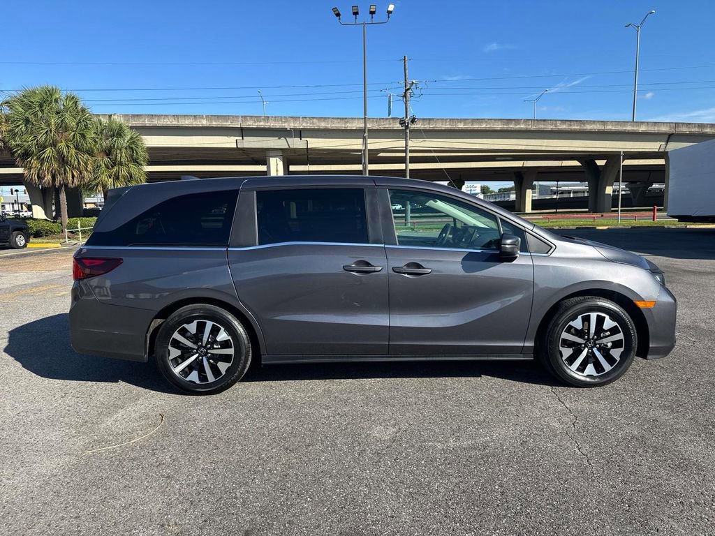 Used 2025 Honda Odyssey EX-L image 9