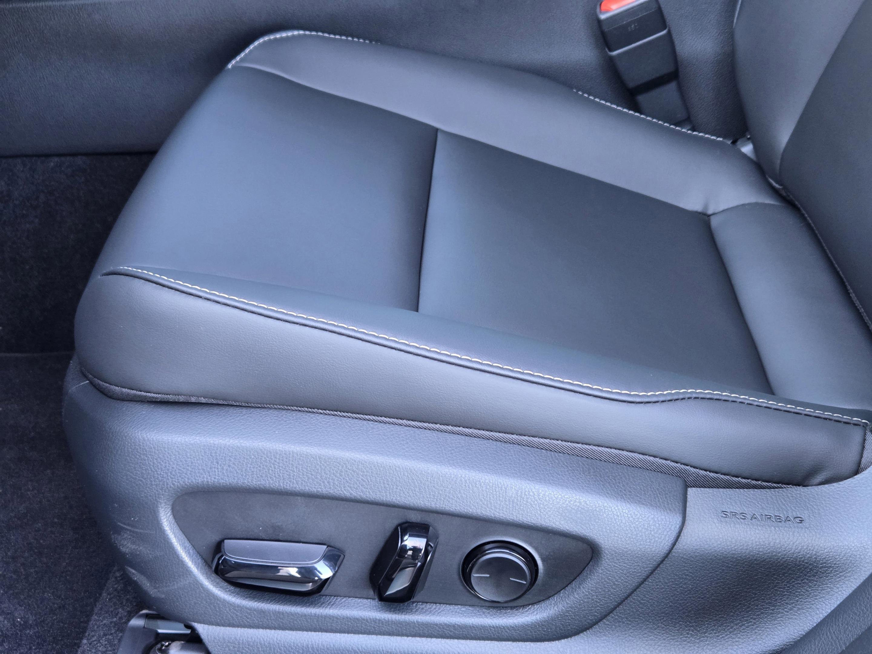 New 2025 Lexus UX 300h FWD image 16