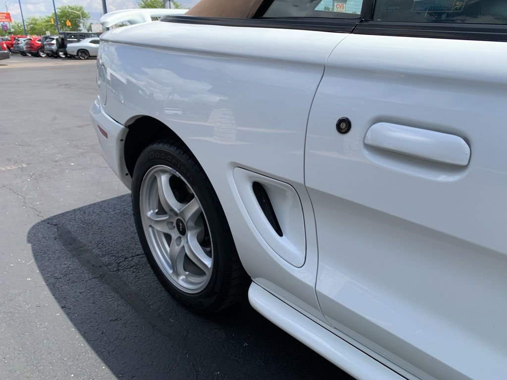 Used 1998 Ford Mustang Cobra RWD image 19