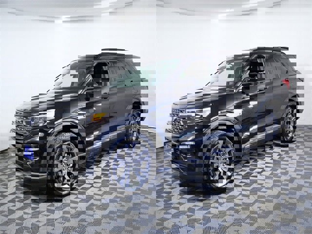 Certified 2023 Ford Explorer XLT w/ Equipment Group 202A image 5