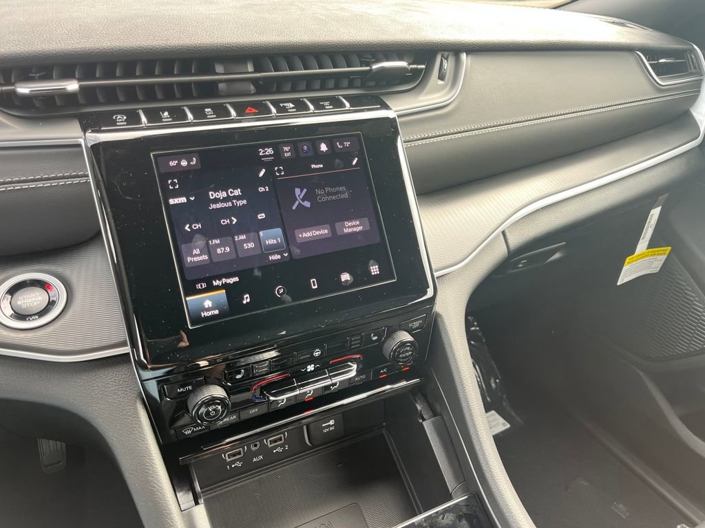 New 2025 Jeep Grand Cherokee Altitude AWD/4WD image 16