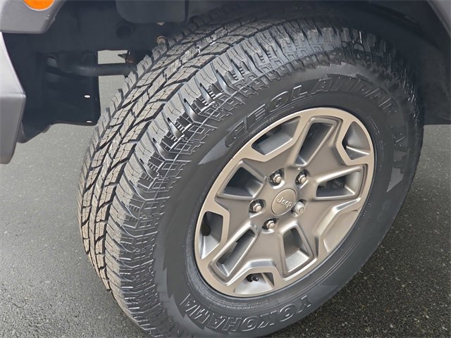 Used 2015 Jeep Wrangler Rubicon w/ Power Convenience Group image 29