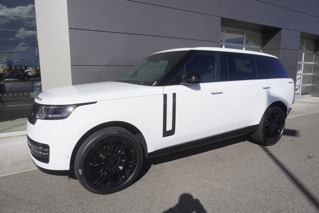 New 2026 Land Rover Range Rover Long Wheelbase SE image 3
