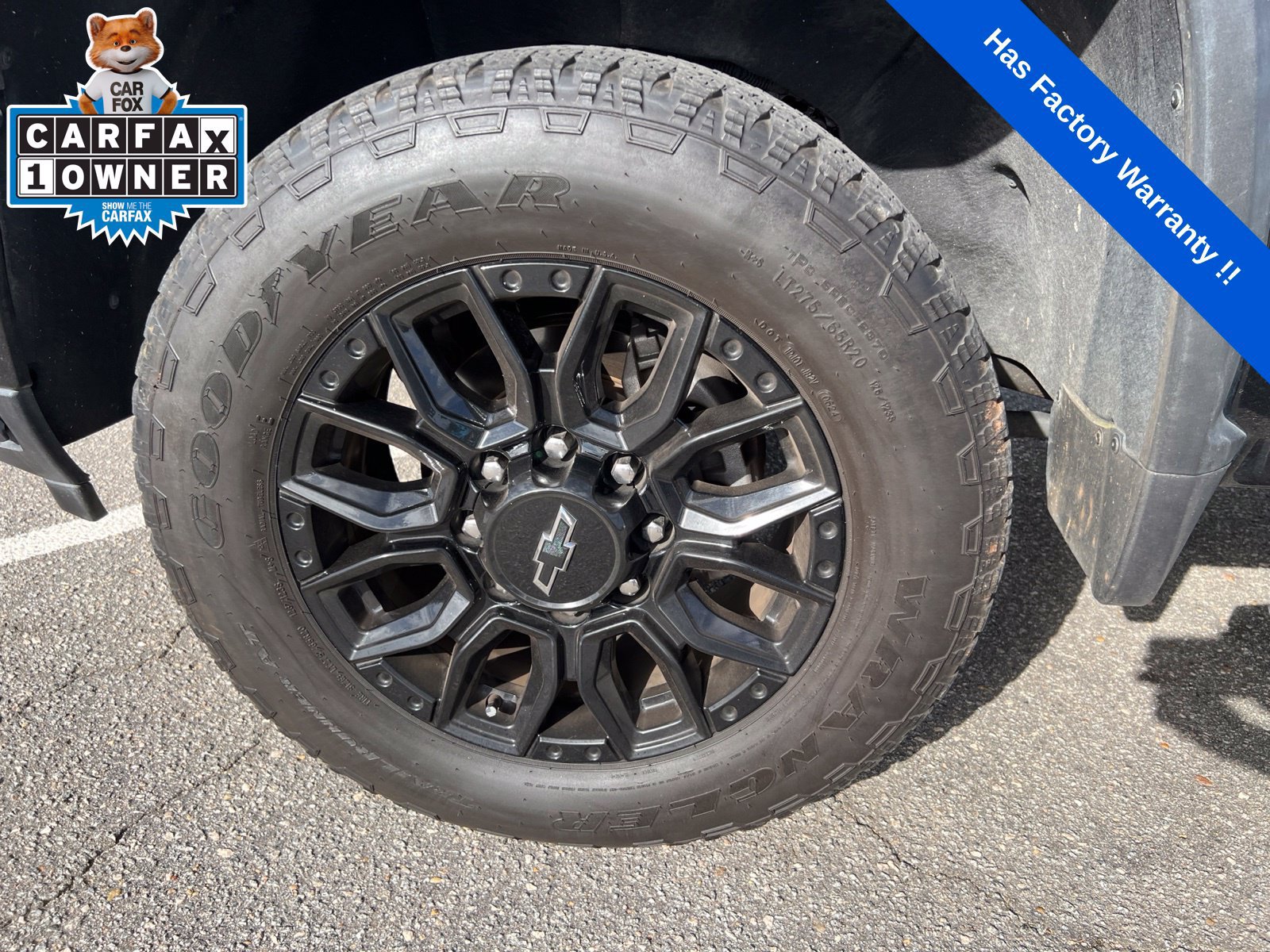 Used 2024 Chevrolet Silverado 2500 Custom w/ Custom Value Package AWD/4WD image 9