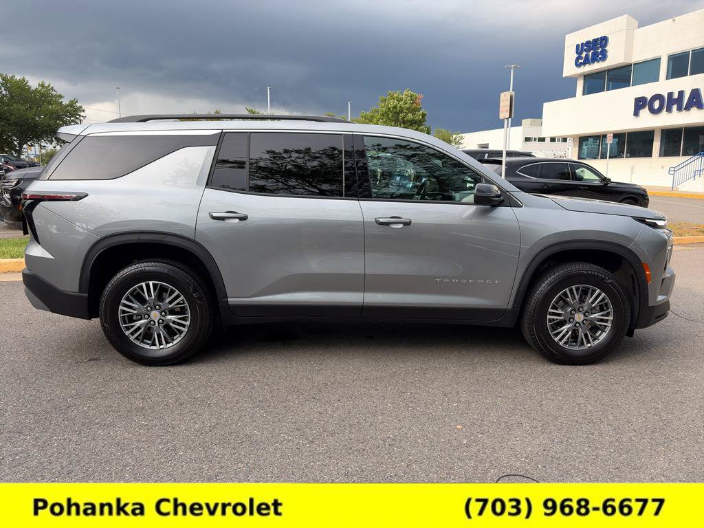 Certified 2025 Chevrolet Traverse LT w/ Driver Confidence Package AWD/4WD image 8