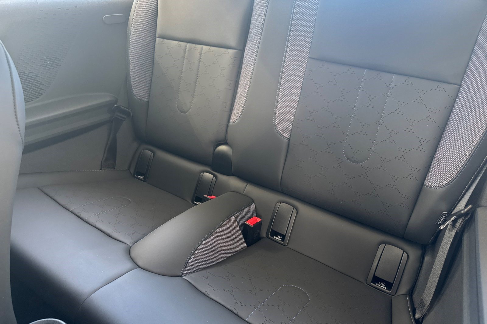 Used 2025 MINI Cooper 2-Door Hardtop FWD image 15