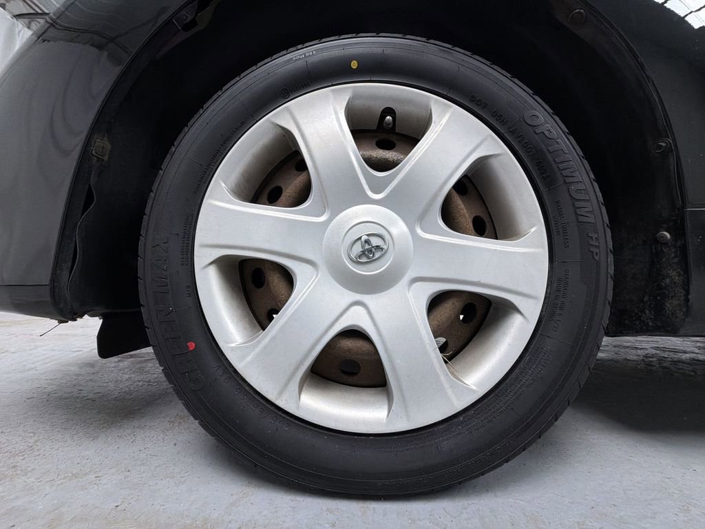 Used 2009 Toyota Matrix image 14