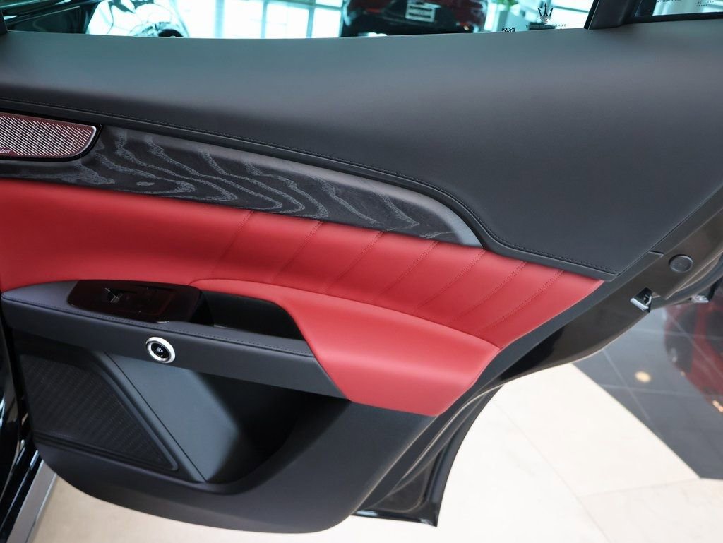 New 2026 Maserati Grecale Modena image 17