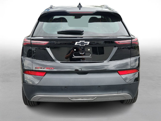 Used 2023 Chevrolet Bolt EUV LT w/ Convenience Package FWD image 5