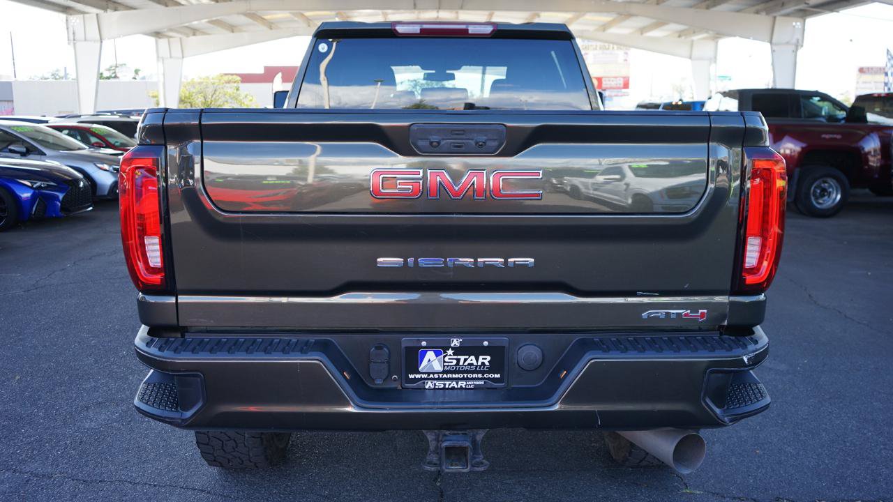 Used 2022 GMC Sierra 2500 AT4 AWD/4WD image 4