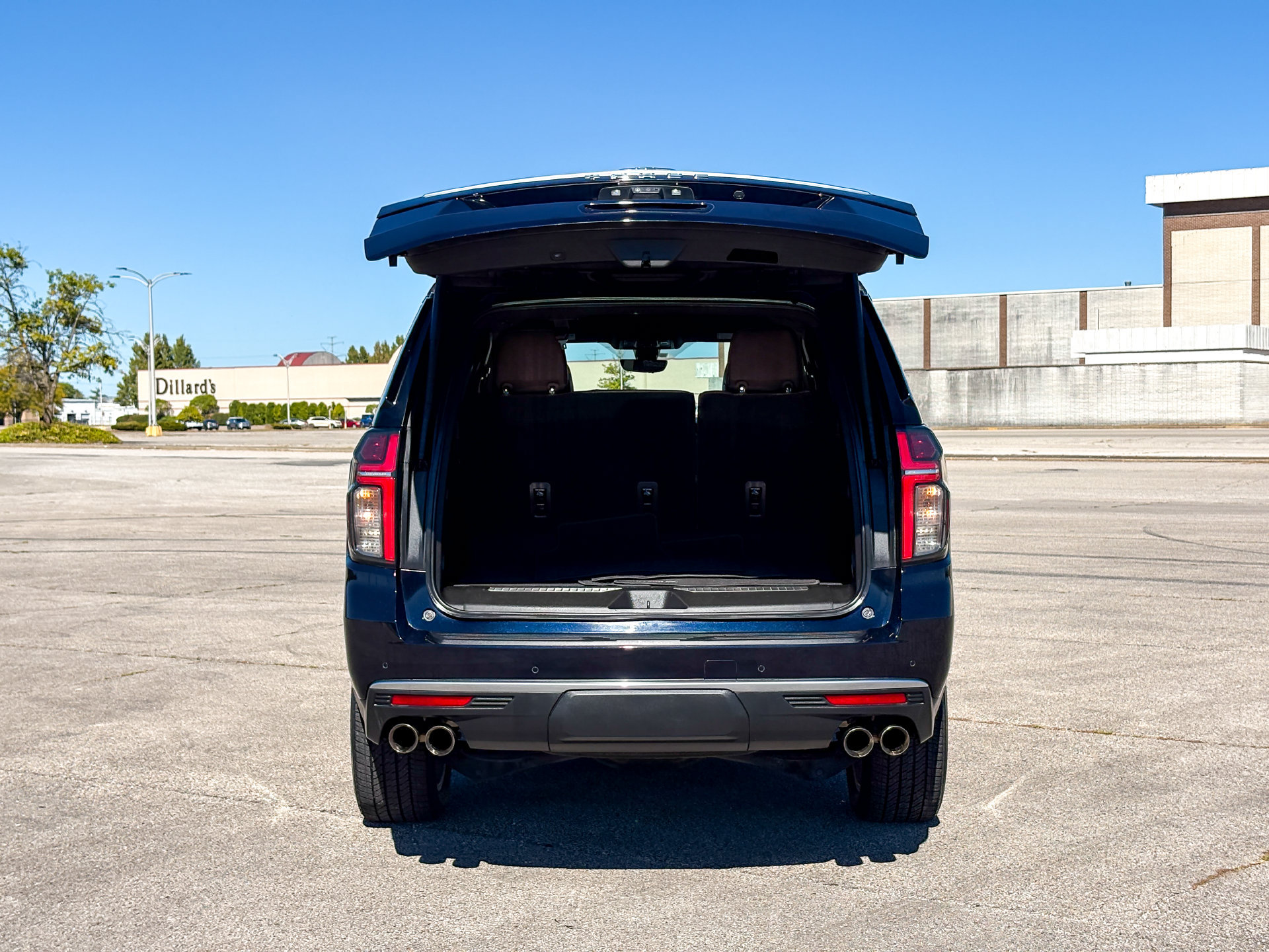 Used 2021 Chevrolet Tahoe High Country RWD image 36