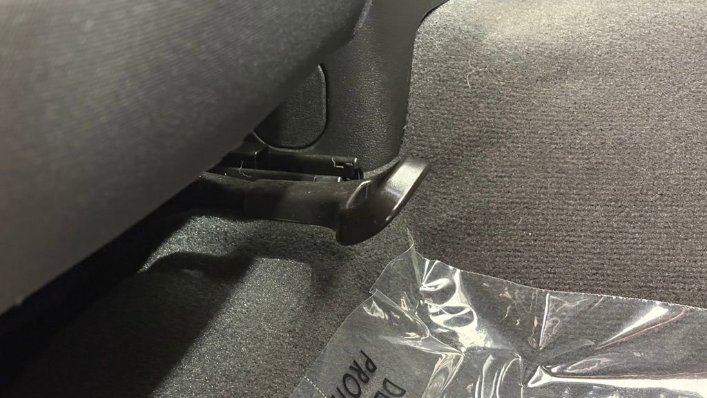 Used 2024 Chevrolet Silverado 1500 Custom image 21