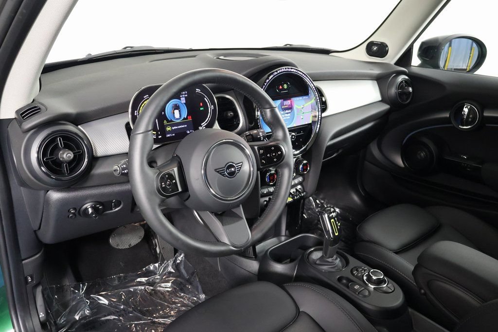 Used 2024 MINI Cooper SE FWD image 7