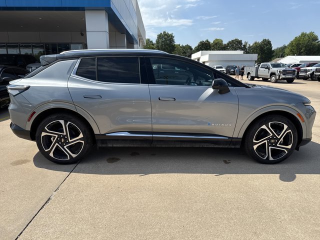 New 2025 Chevrolet Equinox EV LT w/ Convenience Package II image 2