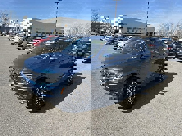Used 2019 Volkswagen Tiguan SE