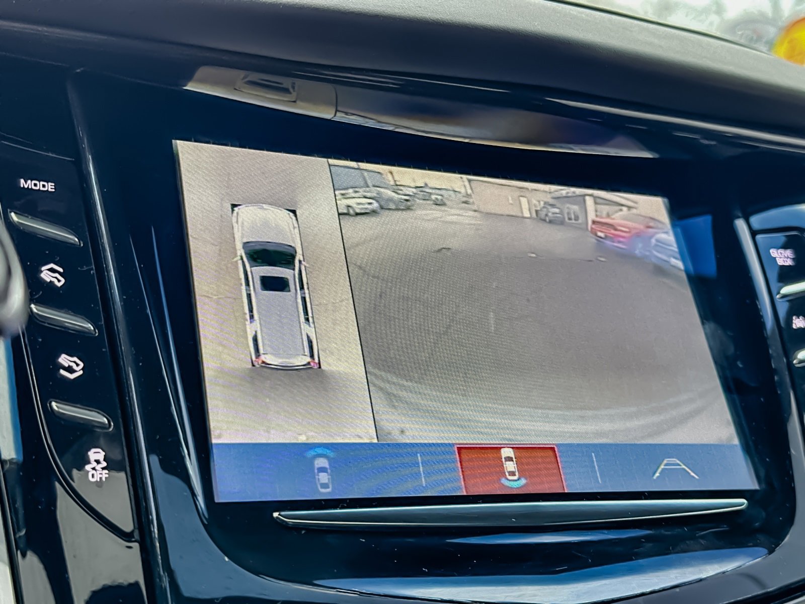 Used 2017 Cadillac Escalade ESV Platinum image 22