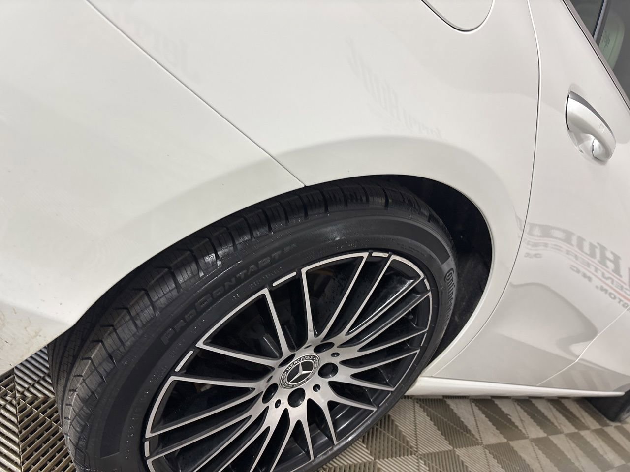 Used 2025 Mercedes-Benz C 300 4MATIC Sedan image 32