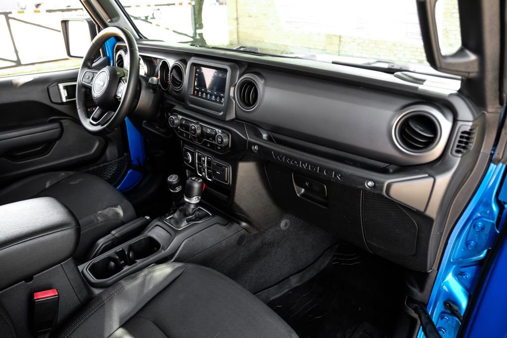 Used 2022 Jeep Wrangler Unlimited Sport image 23