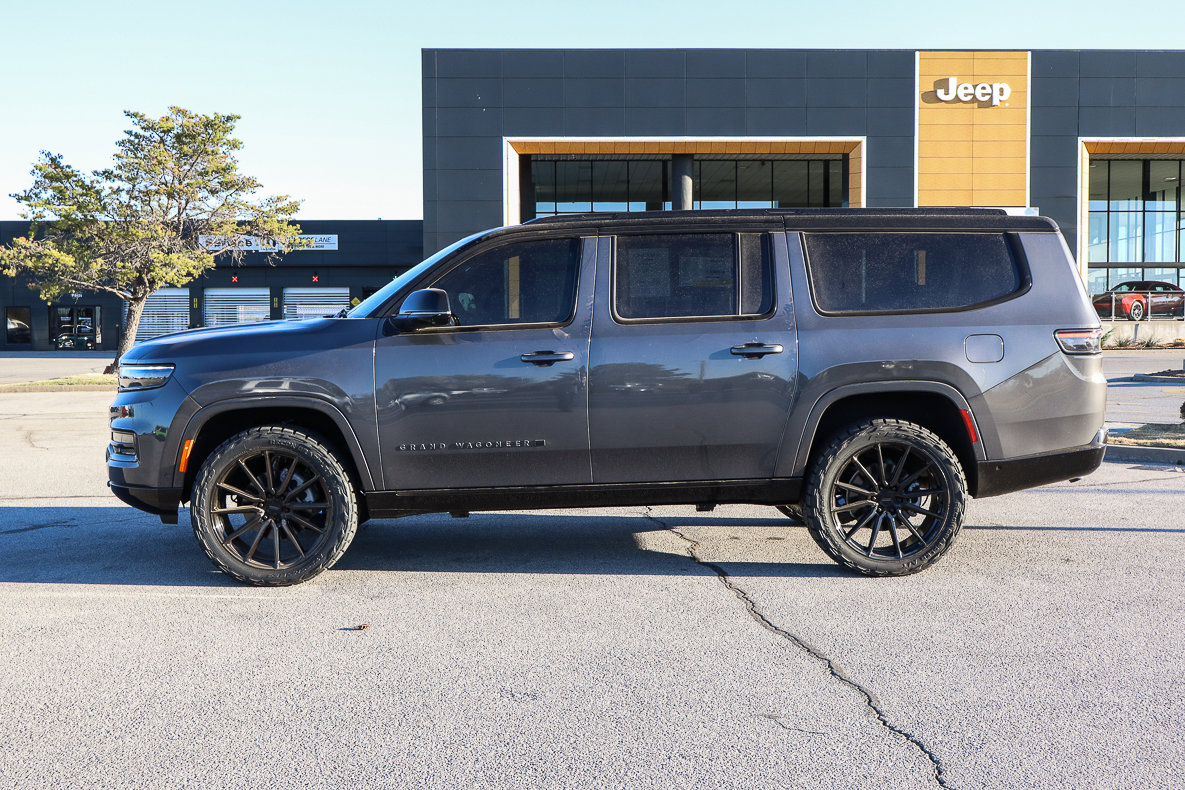 New 2024 Jeep Grand Wagoneer L Series II w/ Quick Order Packagew 28T image 8