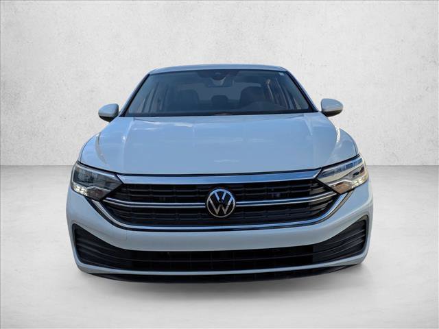 Used 2024 Volkswagen Jetta SE w/ Black Wheel Package image 2
