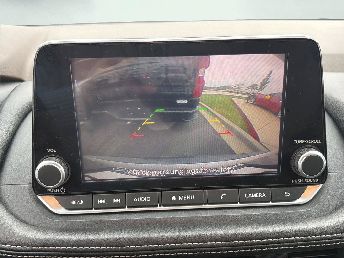 Used 2023 Nissan Rogue SV AWD/4WD image 13