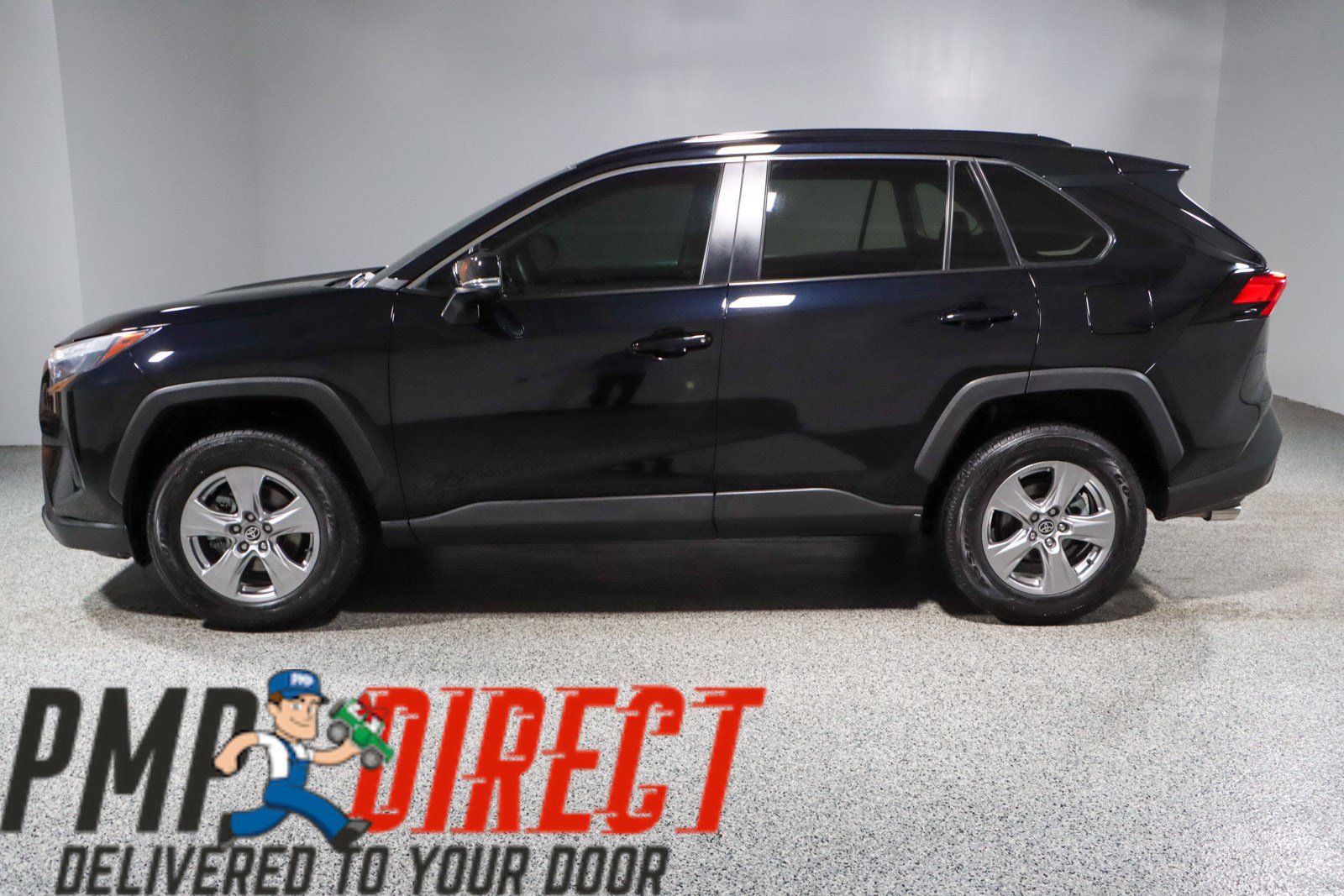 Used 2022 Toyota RAV4 XLE image 10