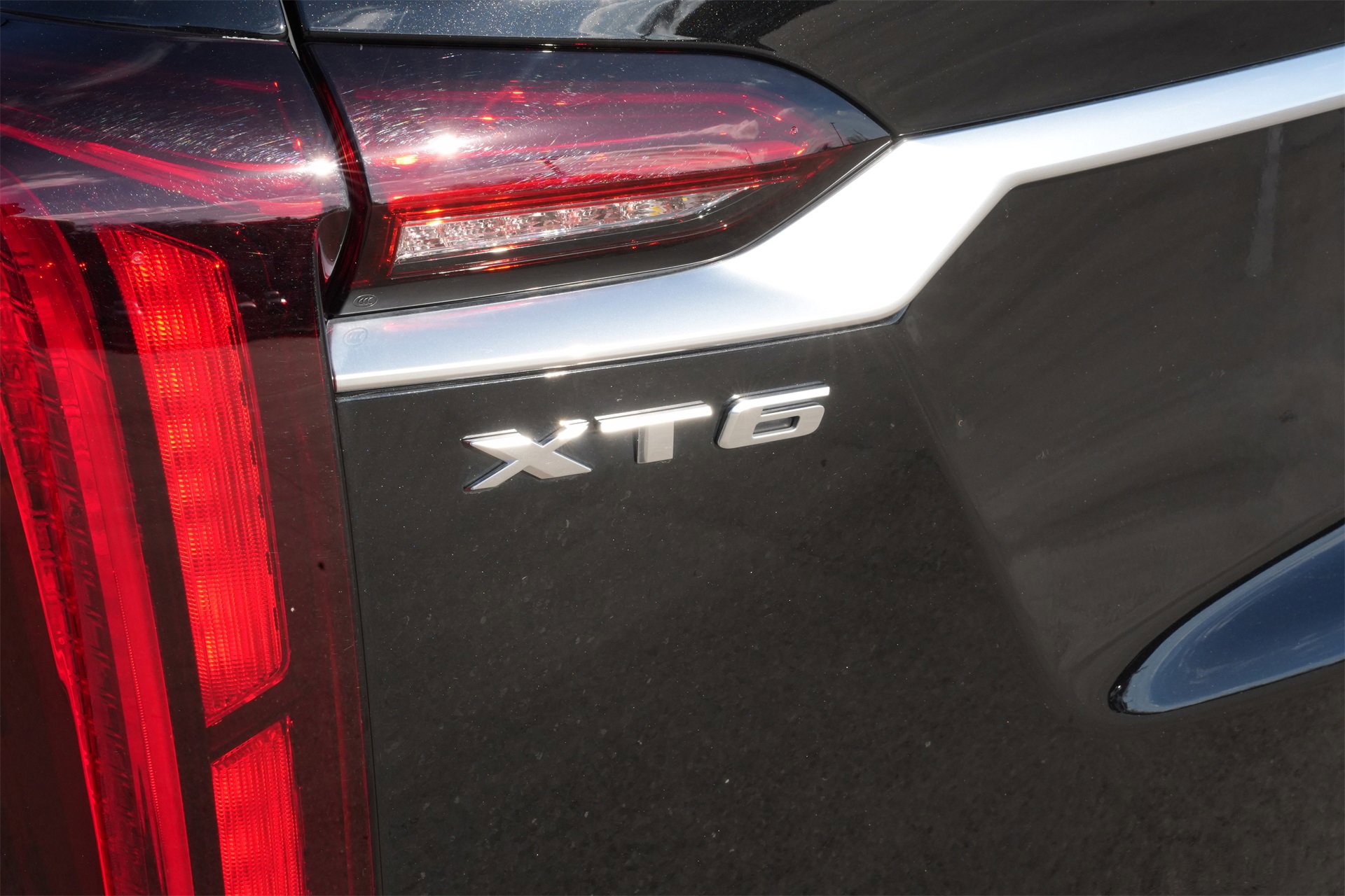 Certified 2025 Cadillac XT6 Premium Luxury image 21