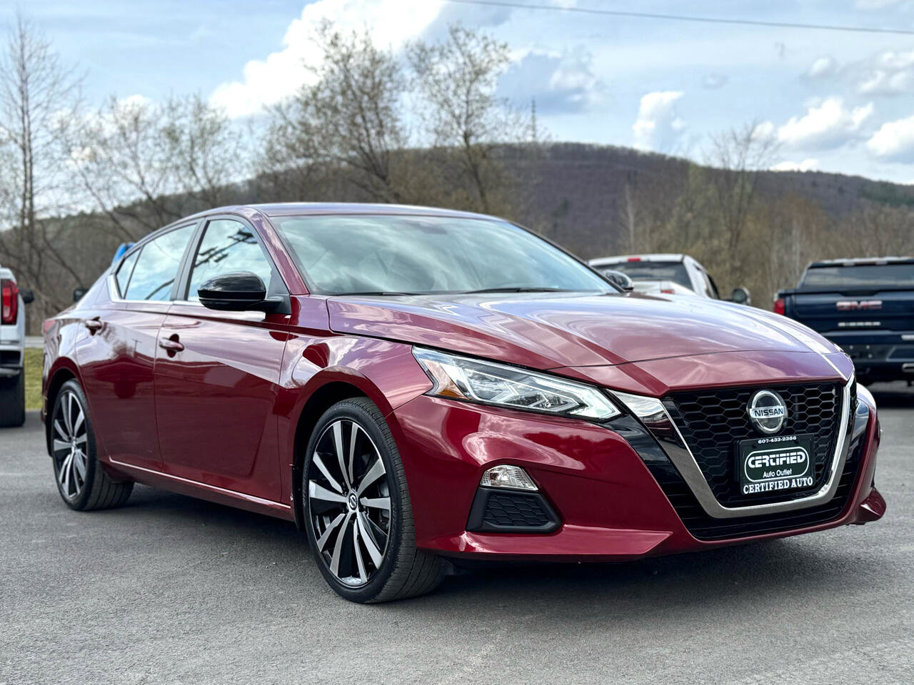 Used 2021 Nissan Altima 2.5 SR w/ SR Premium Package