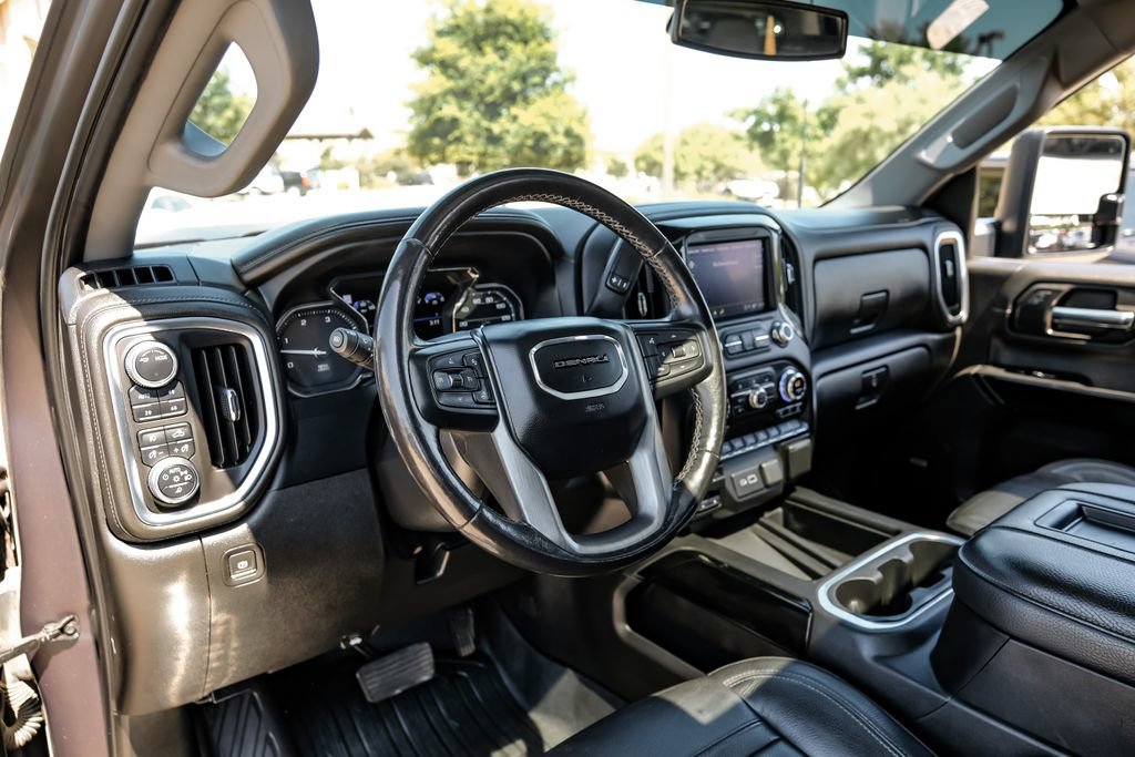 Used 2022 GMC Sierra 2500 Denali AWD/4WD image 12