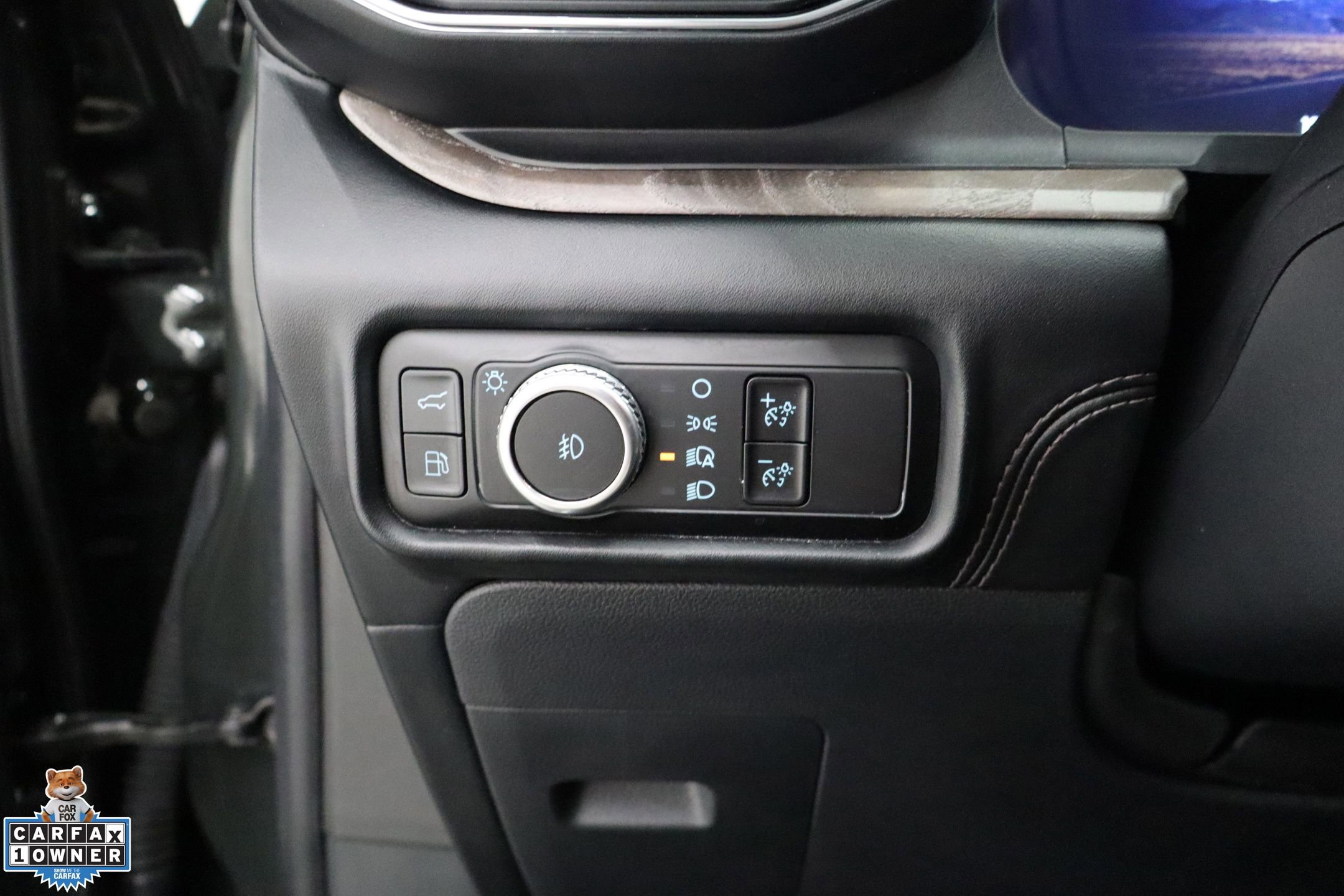 Certified 2023 Ford Explorer Platinum w/ Technology Package RWD image 12