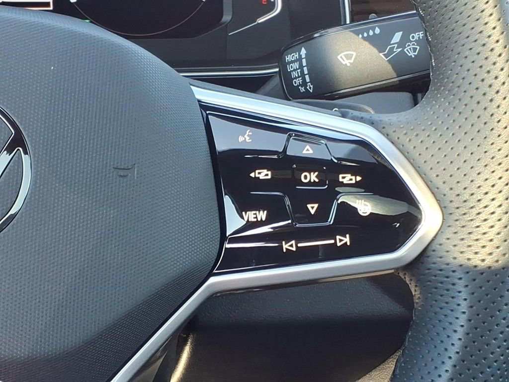 Certified 2025 Volkswagen Jetta GLI Autobahn w/ GLI Black Package image 12