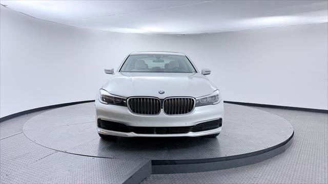 Used 2020 BMW 740i w/ Cold Weather Package RWD image 12