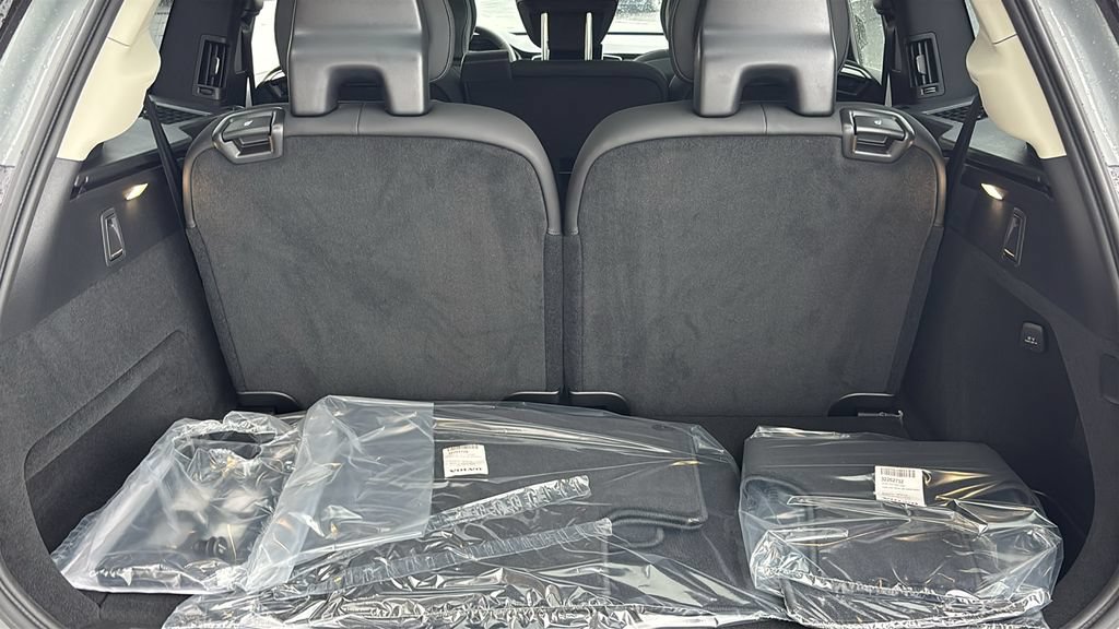 New 2026 Volvo XC90 B5 Core AWD/4WD image 29
