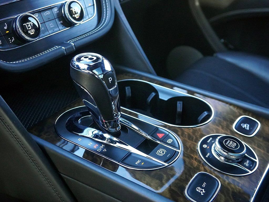 Used 2019 Bentley Bentayga image 69
