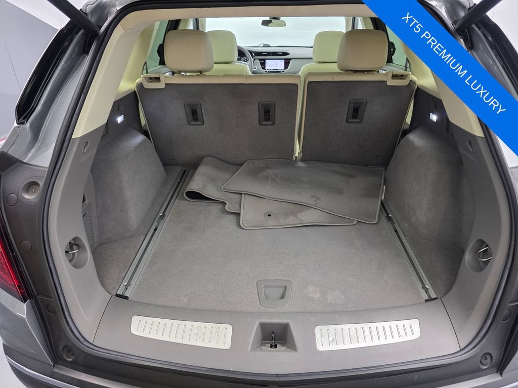 Used 2023 Cadillac XT5 Premium Luxury FWD image 15