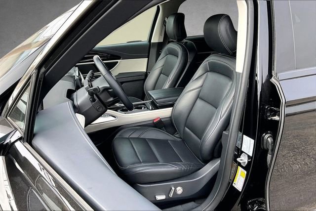 Used 2025 Lincoln Nautilus Premier AWD/4WD image 24