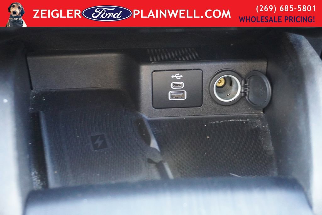 Used 2024 Ford Escape Platinum image 25