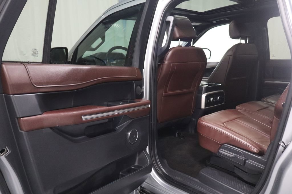 Used 2022 Ford Expedition Max Limited image 12