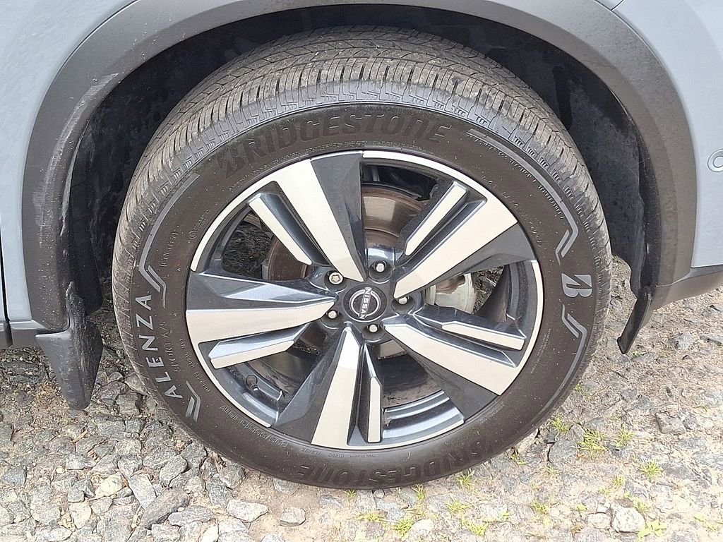 Certified 2023 Nissan Rogue Platinum w/ Platinum Premium Package AWD/4WD image 9